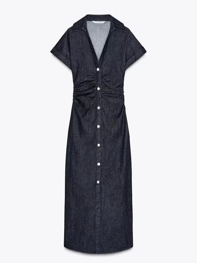 5 a Robe Denim "Élégance Boutonnée"