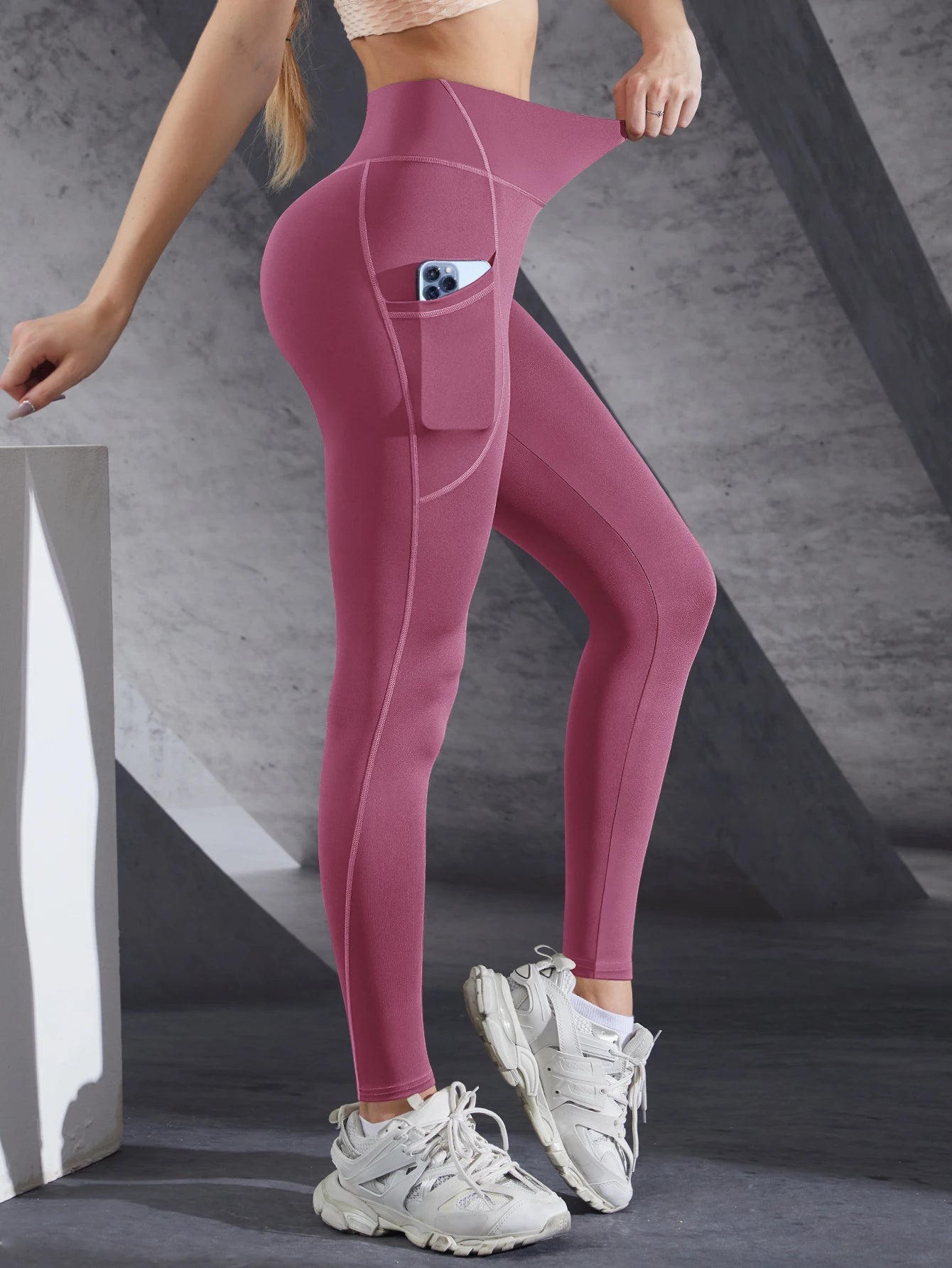12. Short Sculptant "Biker"