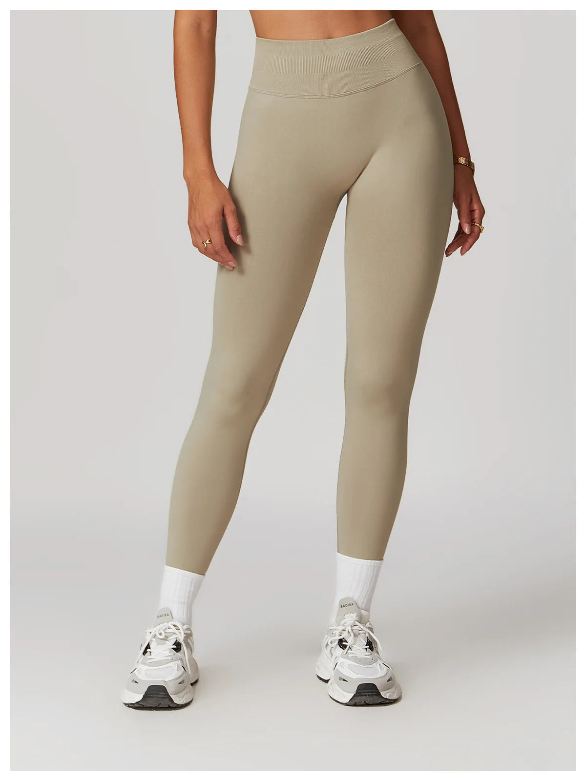 19.. Women's Seamless Sport Pearl