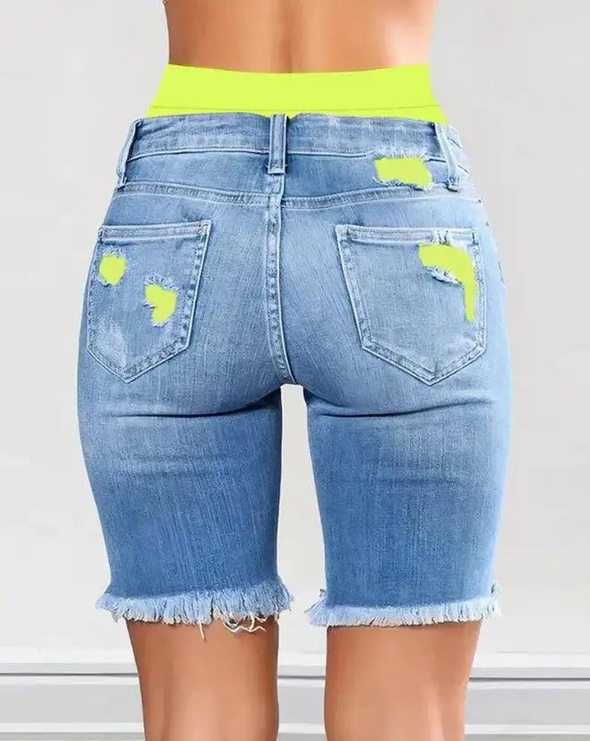 15 a Le "Distressed" Taille Haute