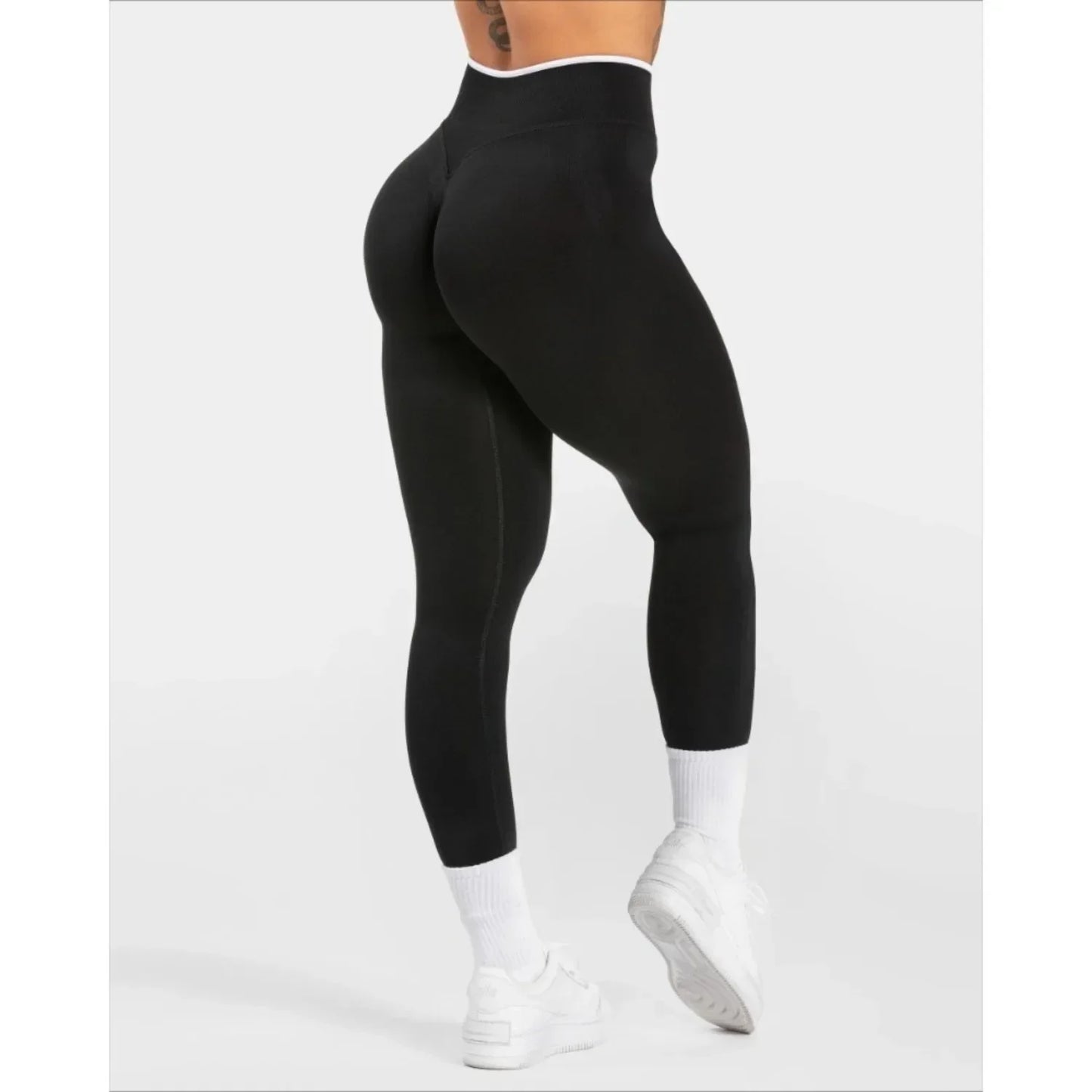 15.. Fitness Women Sport Royal