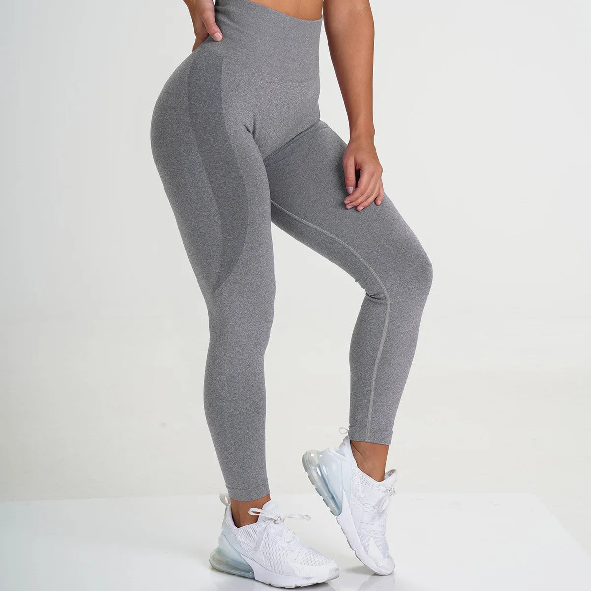 20.. Seamless Sport Yoga Sun