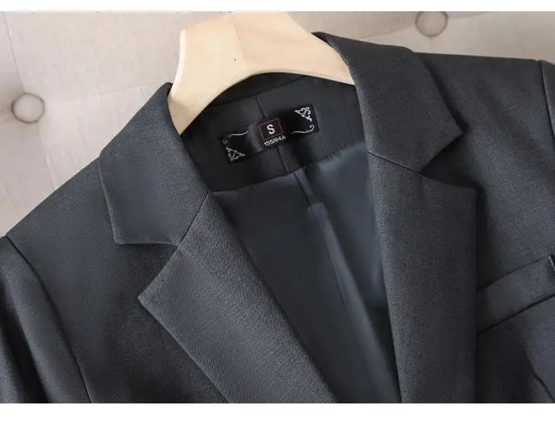 Costume Business Chic