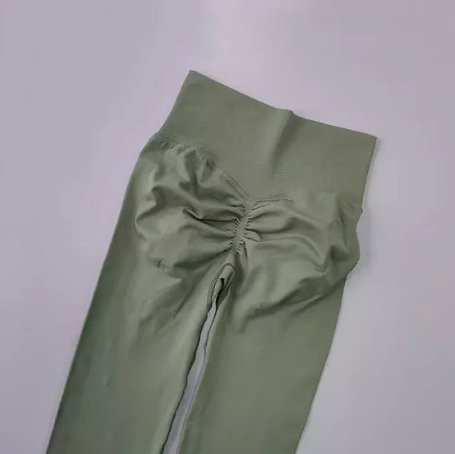 6.. L'Essentiel Velours