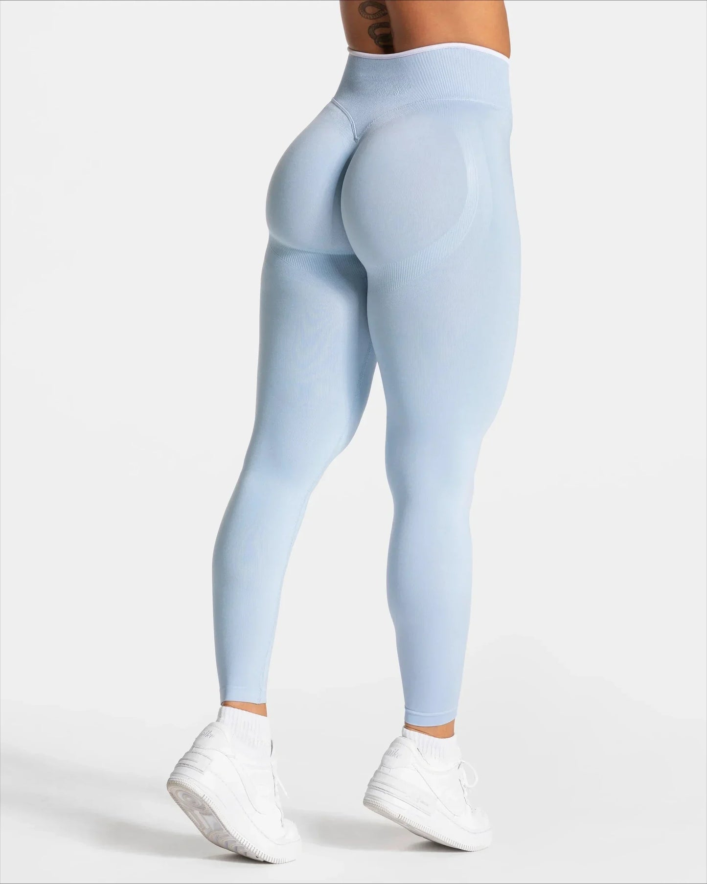 15.. Fitness Women Sport Royal