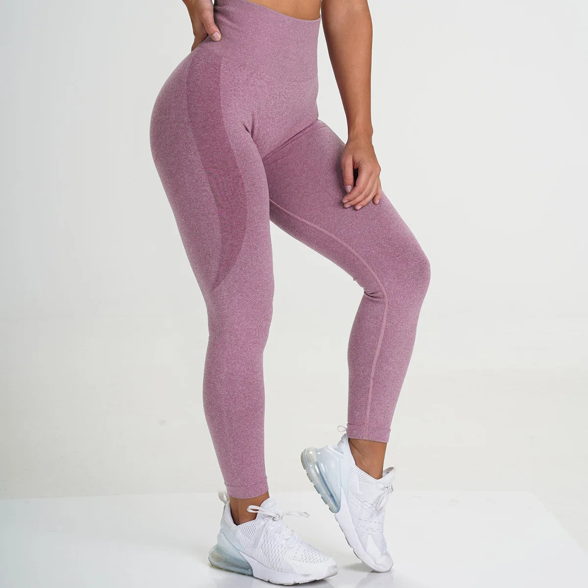 20.. Seamless Sport Yoga Sun