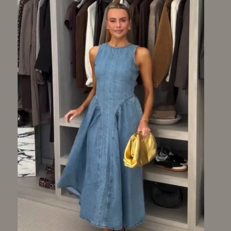 5 a Robe Denim "Élégance Boutonnée"