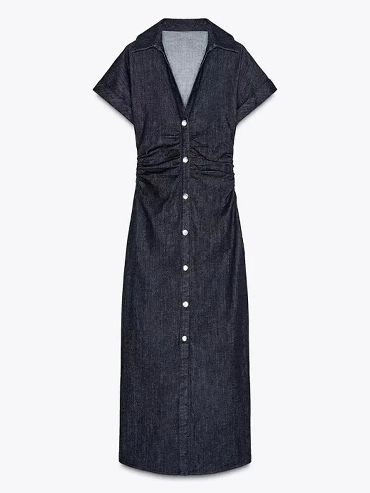 5 a Robe Denim "Élégance Boutonnée"