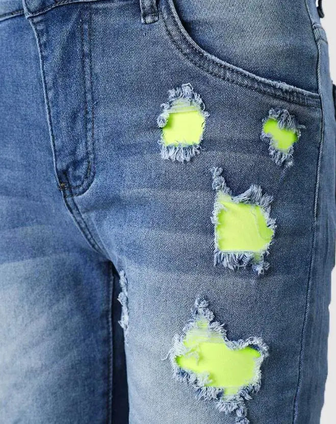 15 a Le "Distressed" Taille Haute