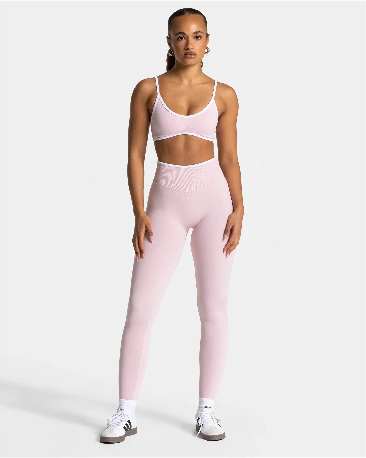 15.. Fitness Women Sport Royal