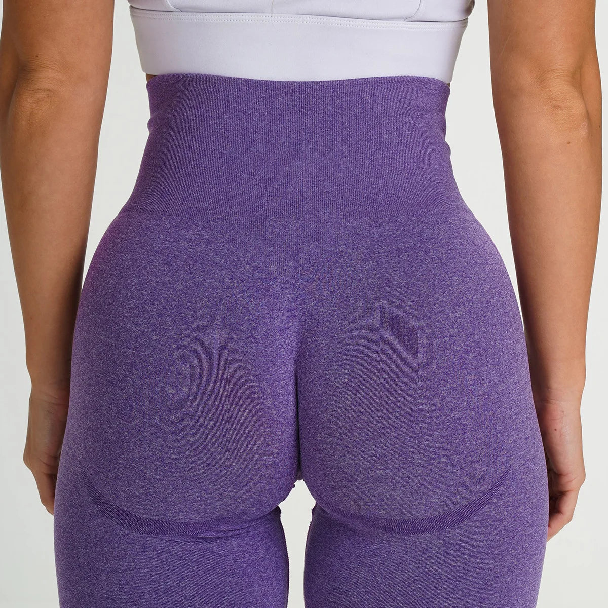 20.. Seamless Sport Yoga Sun