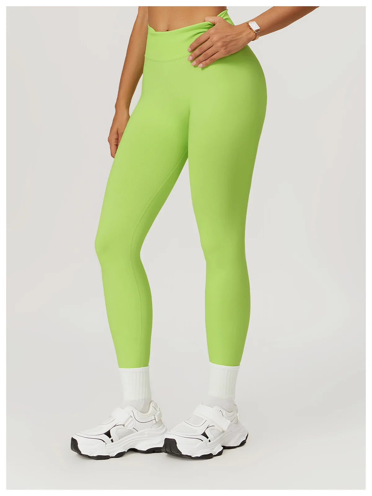19.. Women's Seamless Sport Pearl