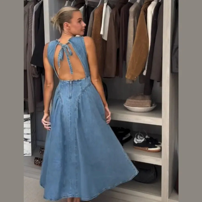 5 a Robe Denim "Élégance Boutonnée"