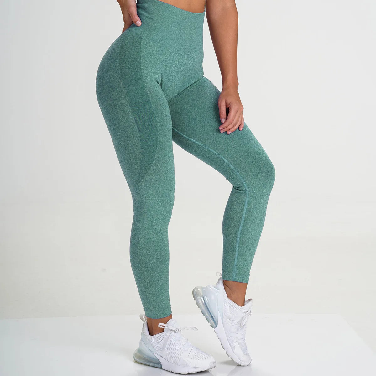 20.. Seamless Sport Yoga Sun