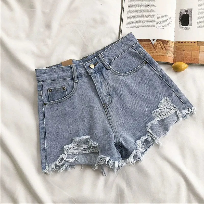 16 a Bermuda "Fashion Distressed"