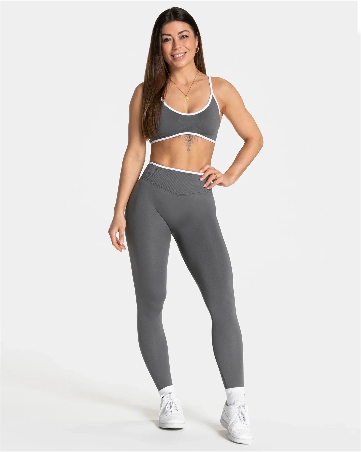 15.. Fitness Women Sport Royal