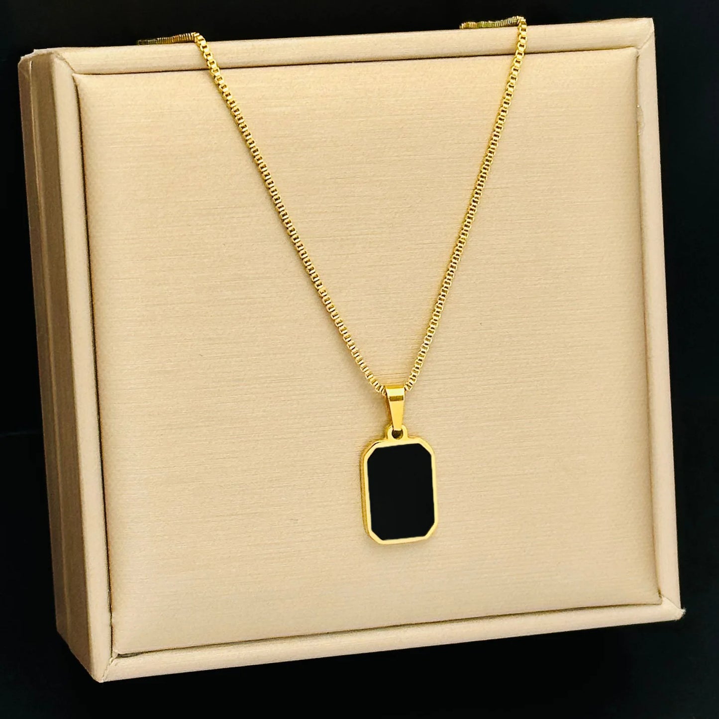 Collier "ÉMAIL NOIR"