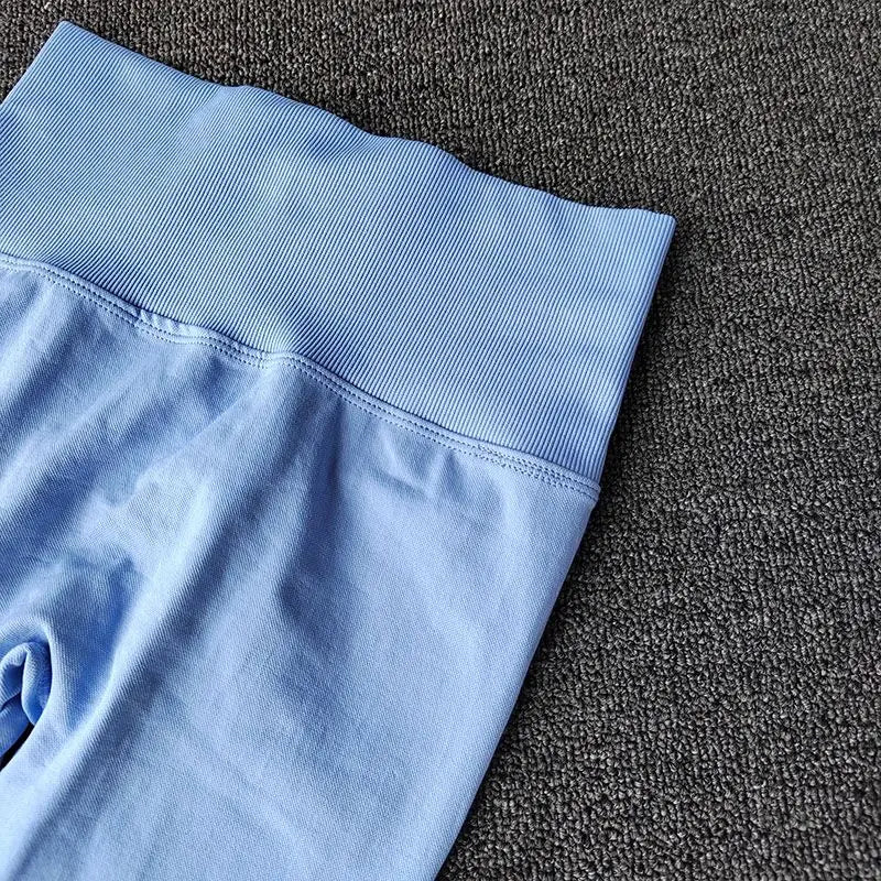 6.. L'Essentiel Velours