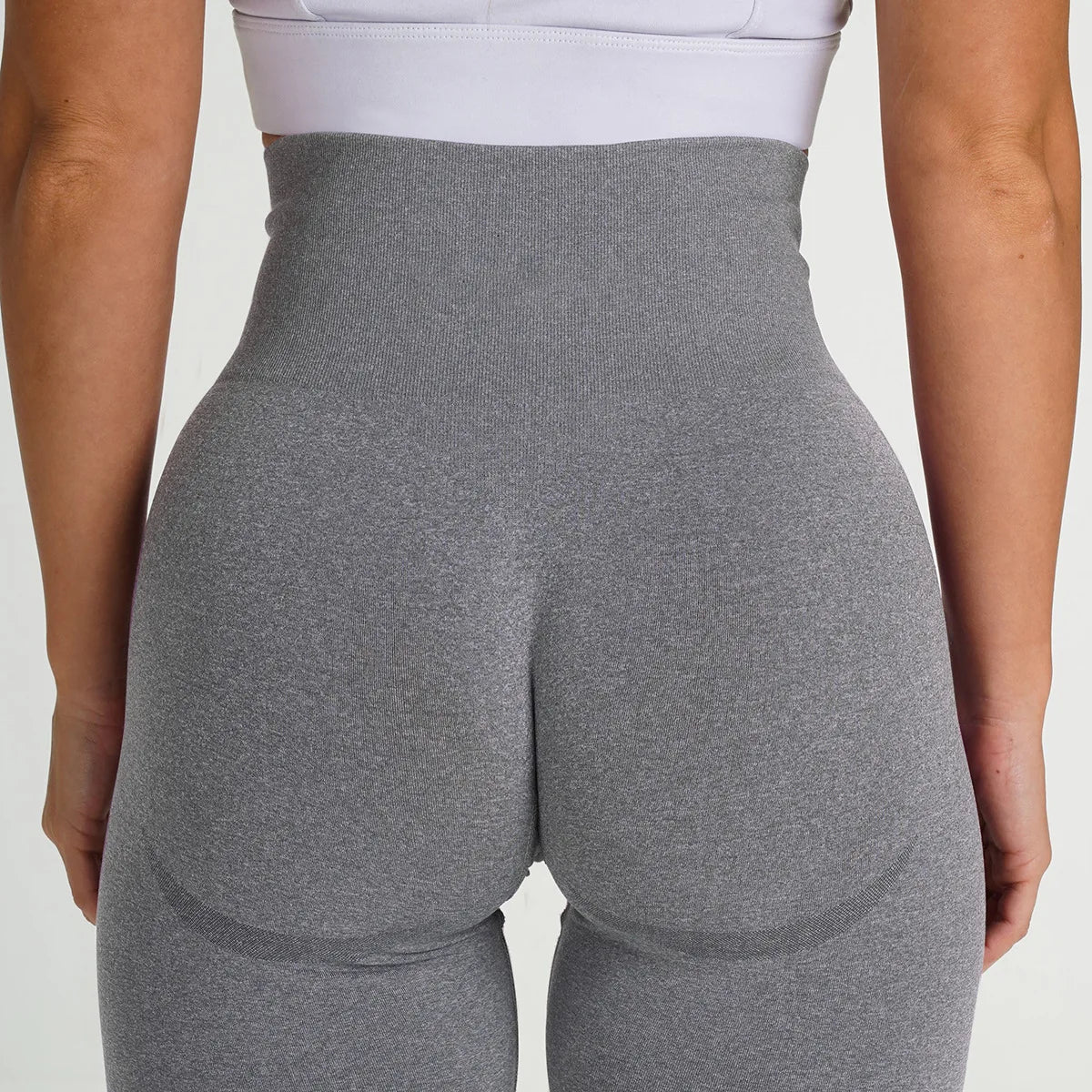 20.. Seamless Sport Yoga Sun