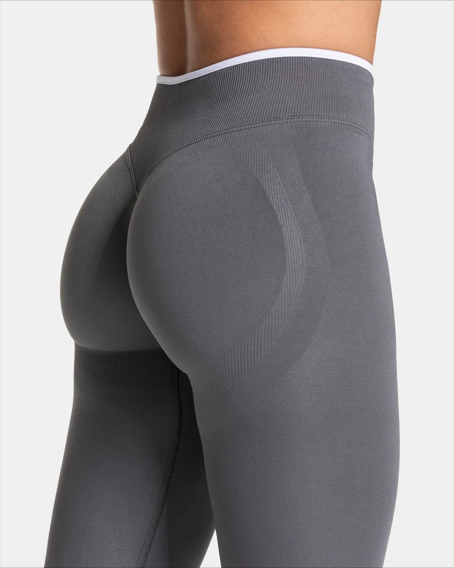 15.. Fitness Women Sport Royal