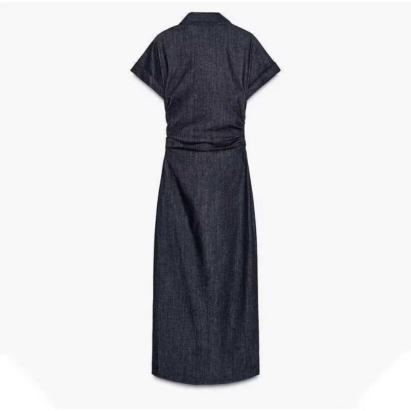 5 a Robe Denim "Élégance Boutonnée"