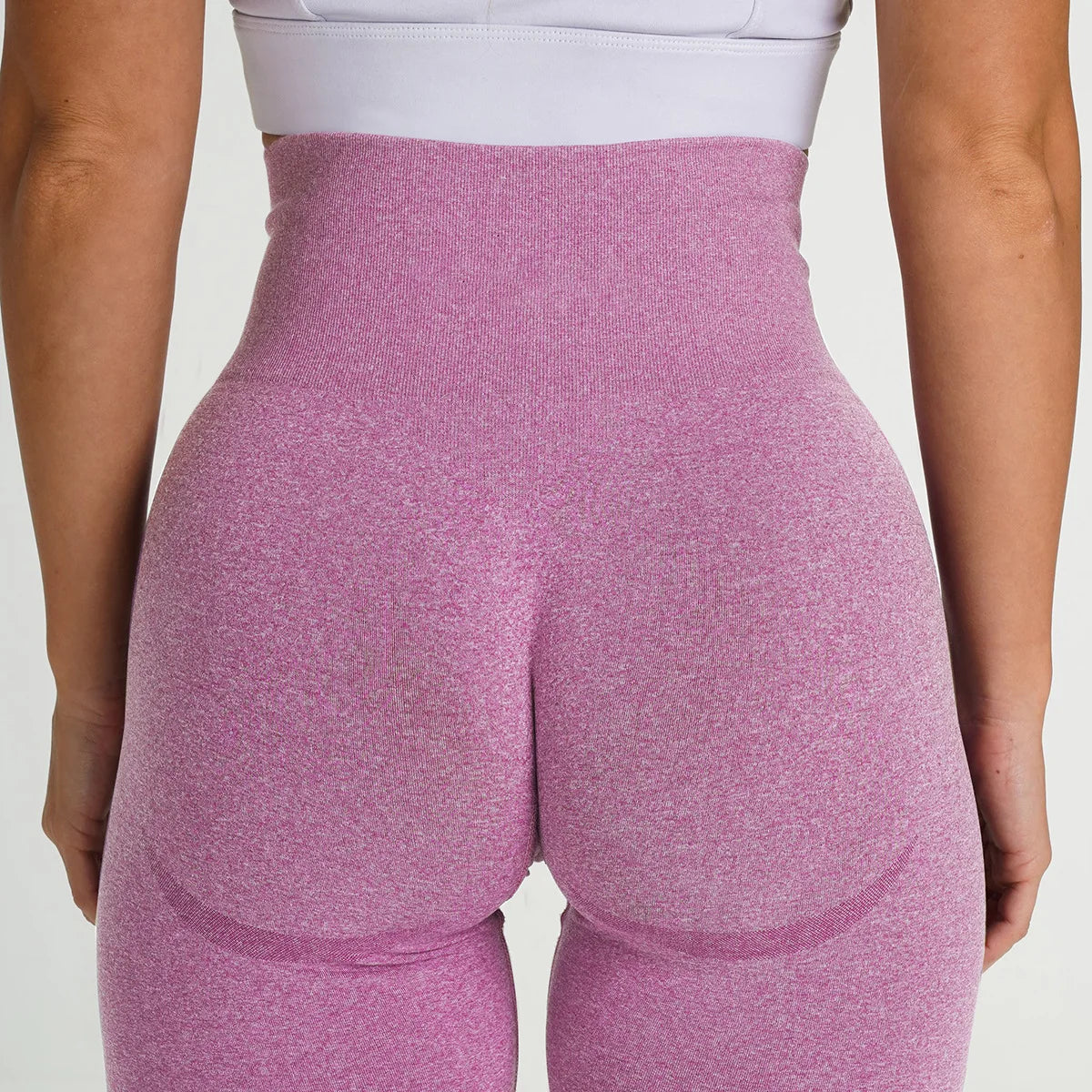 20.. Seamless Sport Yoga Sun