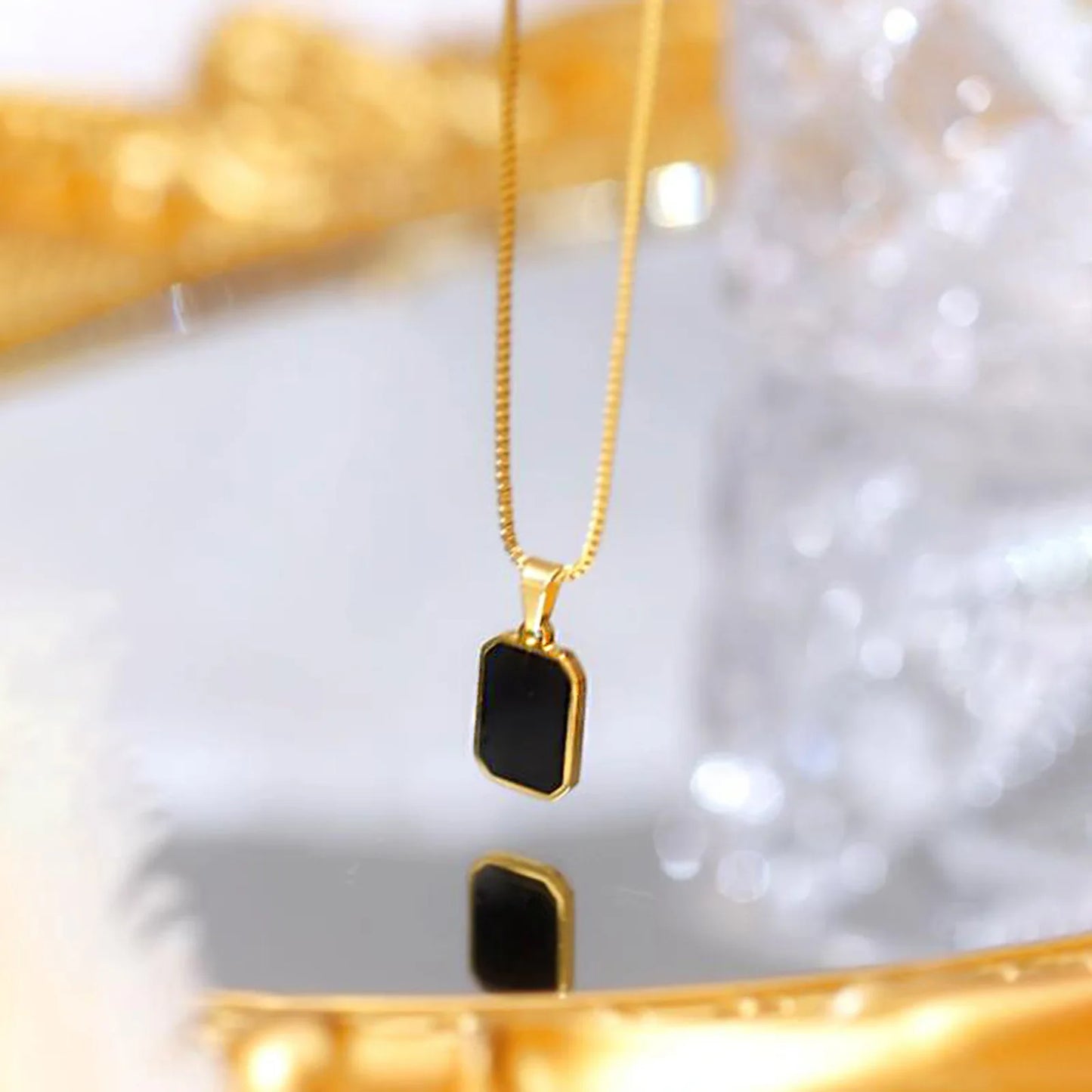 Collier "ÉMAIL NOIR"