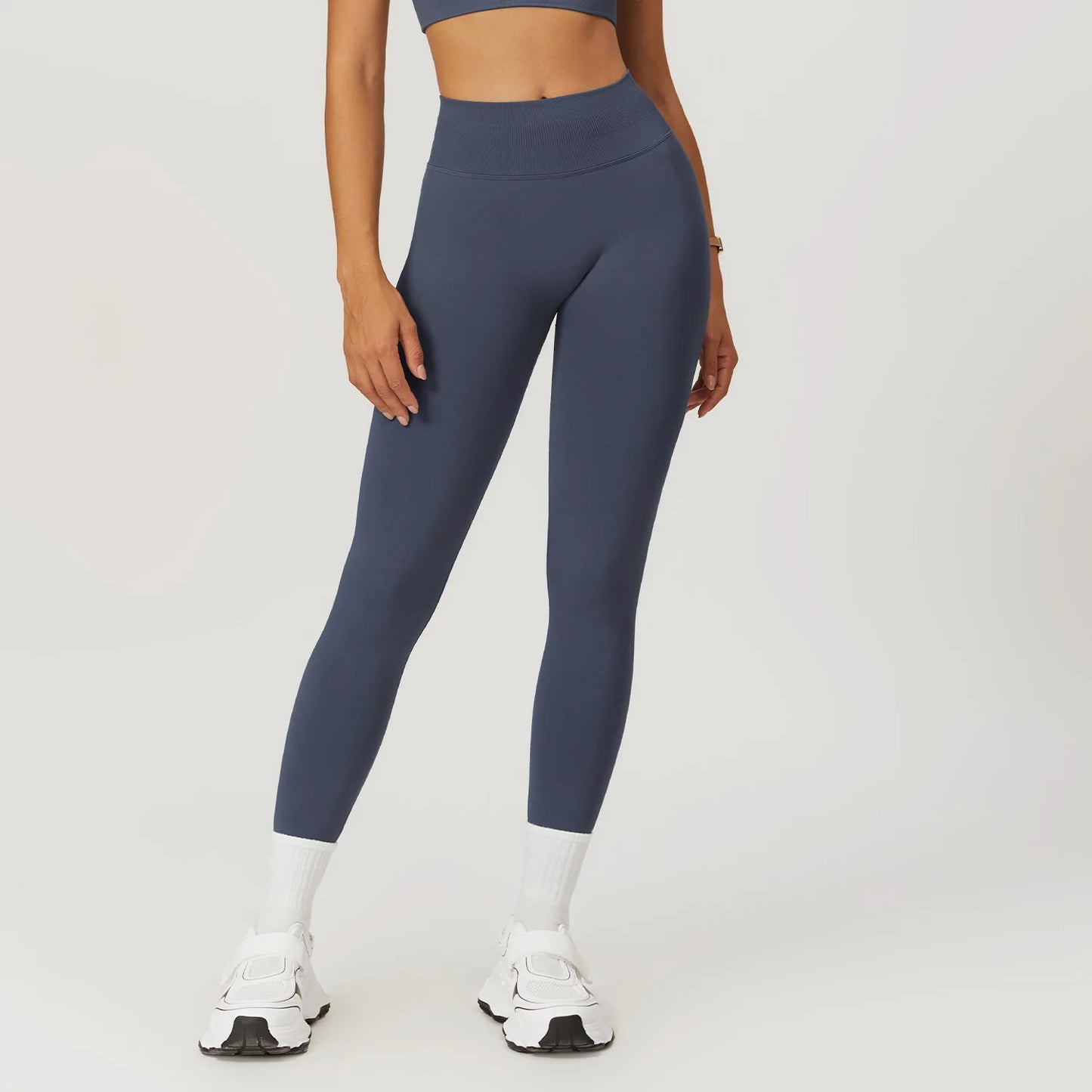 19.. Women's Seamless Sport Pearl