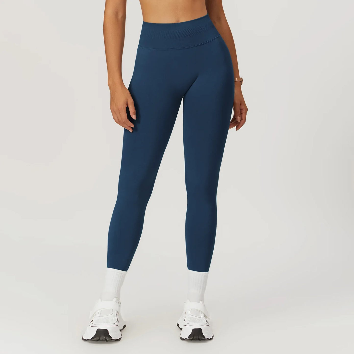19.. Women's Seamless Sport Pearl
