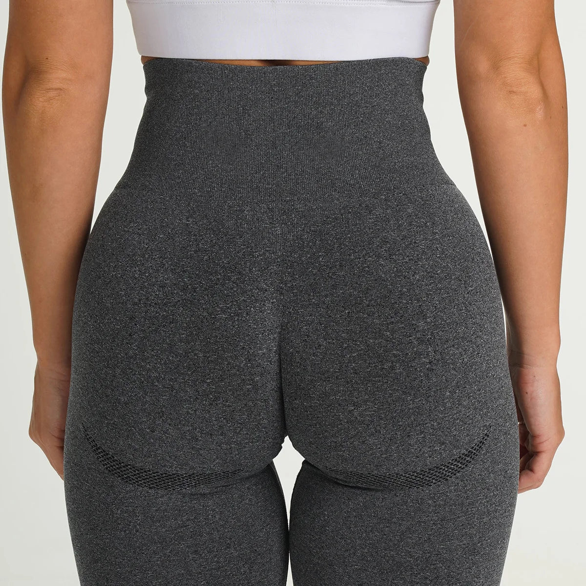 20.. Seamless Sport Yoga Sun