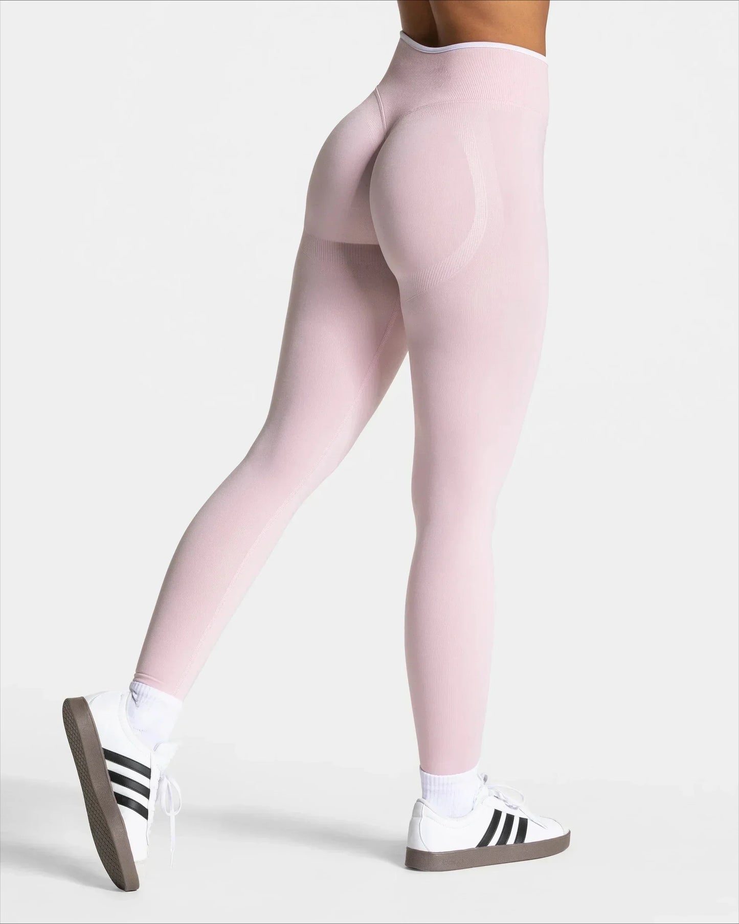 15.. Fitness Women Sport Royal