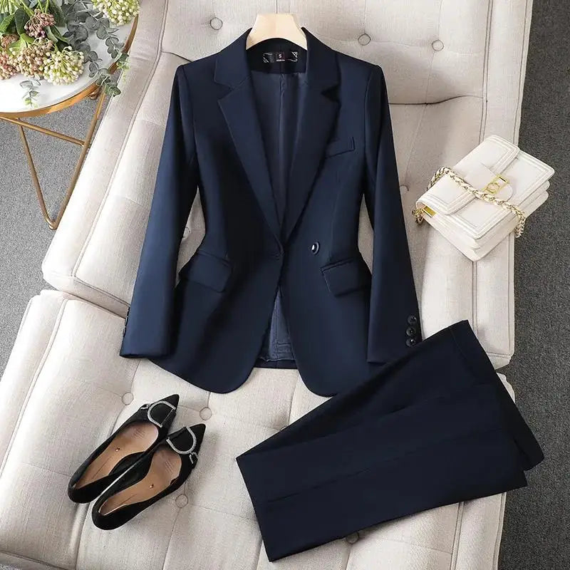 Costume Business Chic