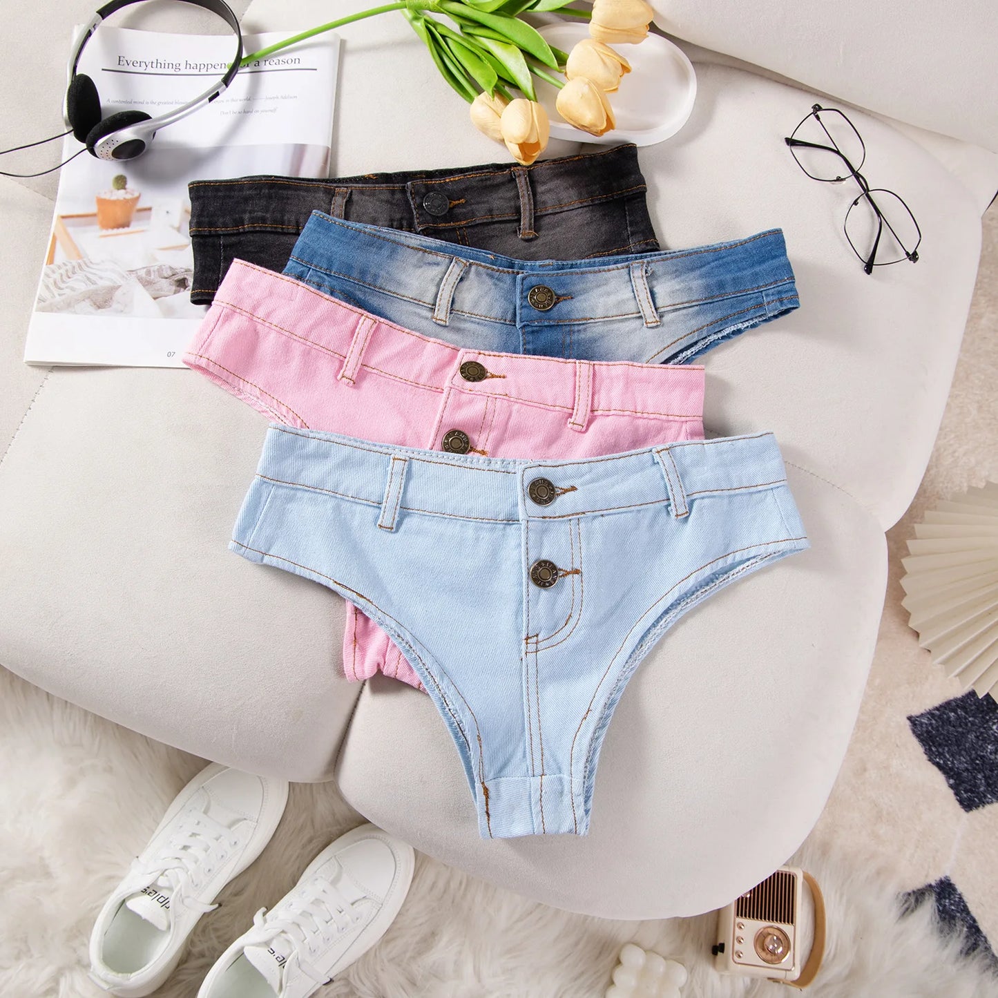 11 a Le "Being Human" Denim