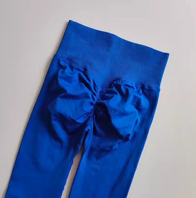 6.. L'Essentiel Velours