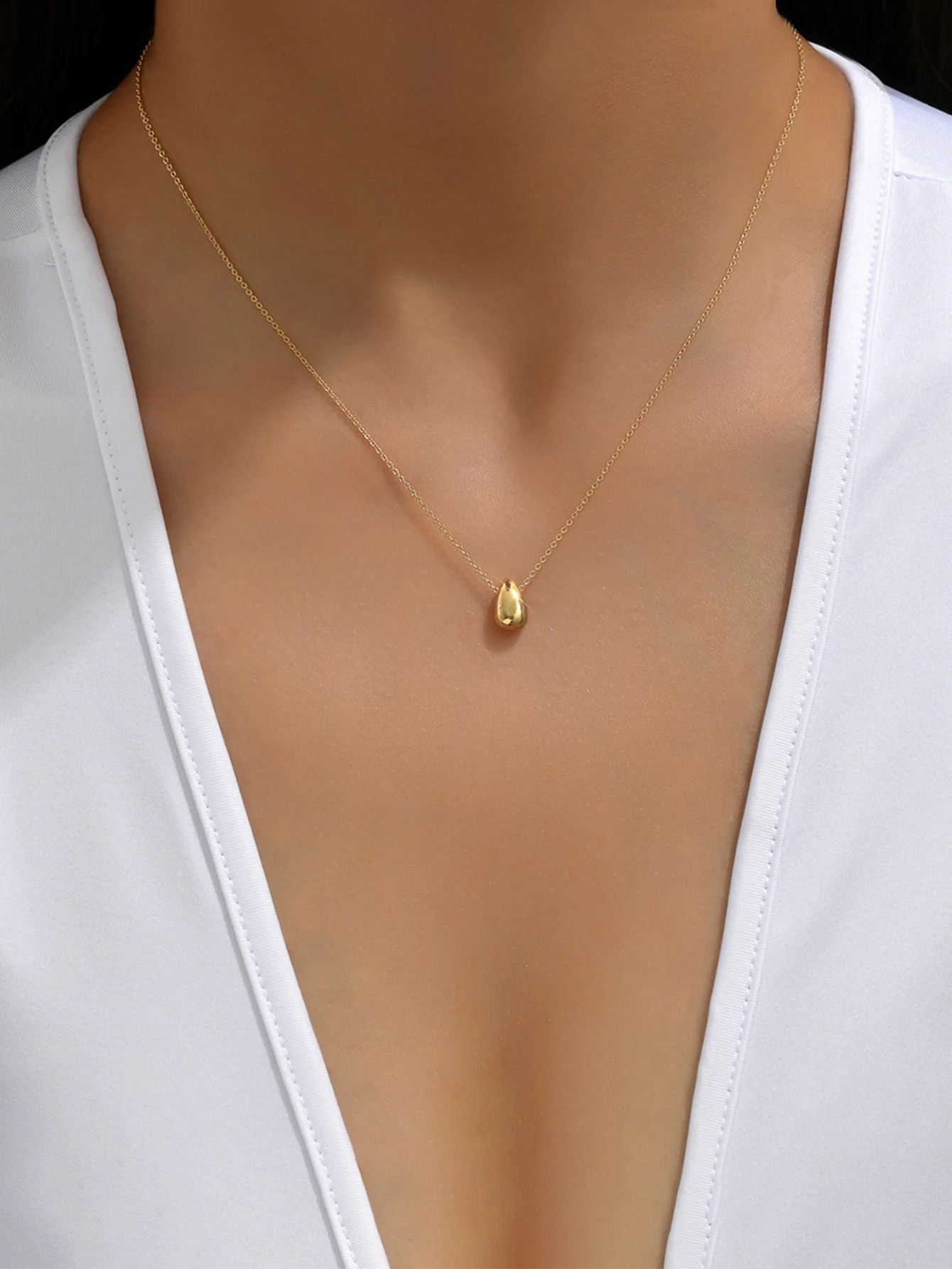 Collier "GOUTTE D'EAU"