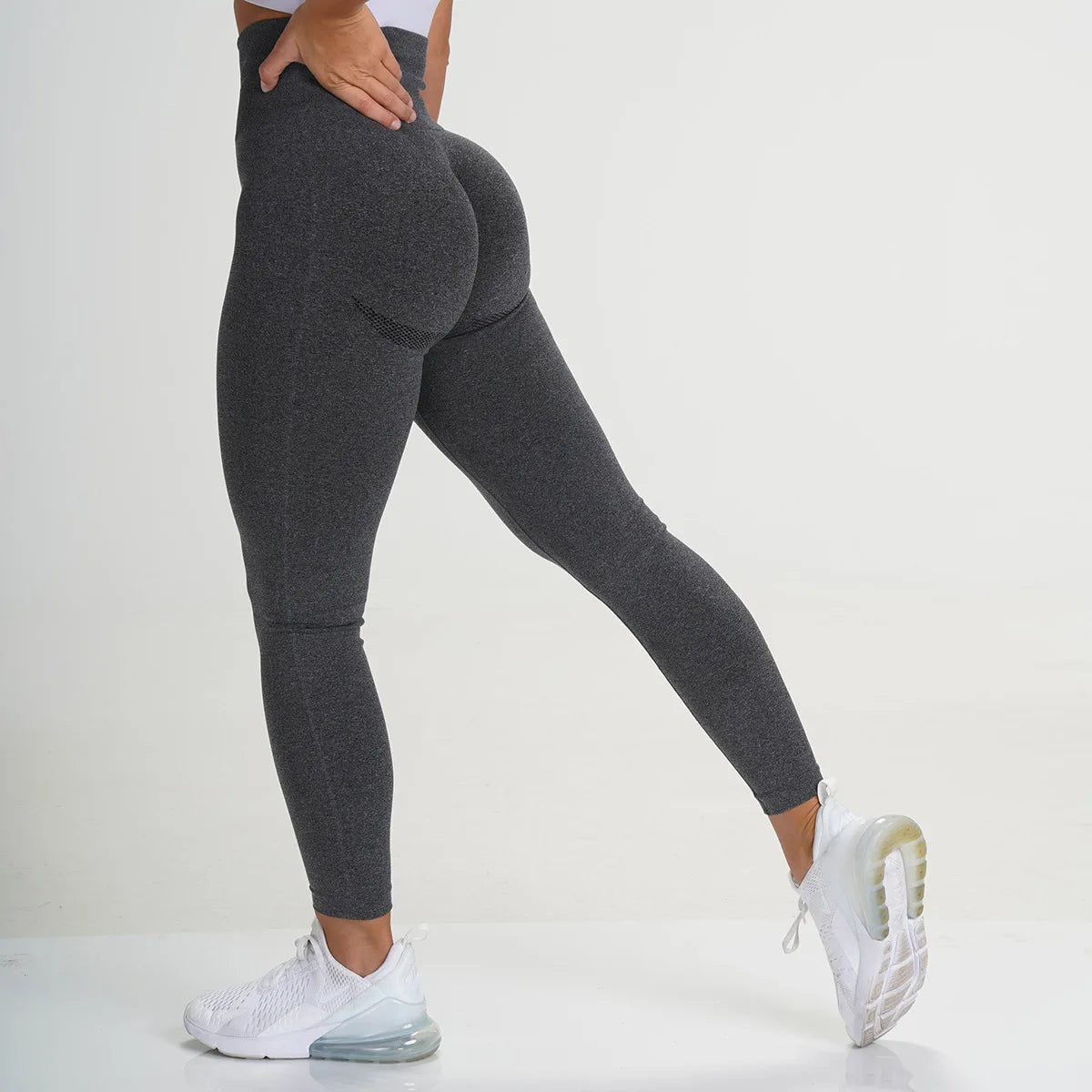 20.. Seamless Sport Yoga Sun