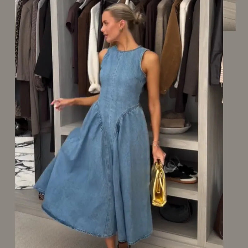 5 a Robe Denim "Élégance Boutonnée"
