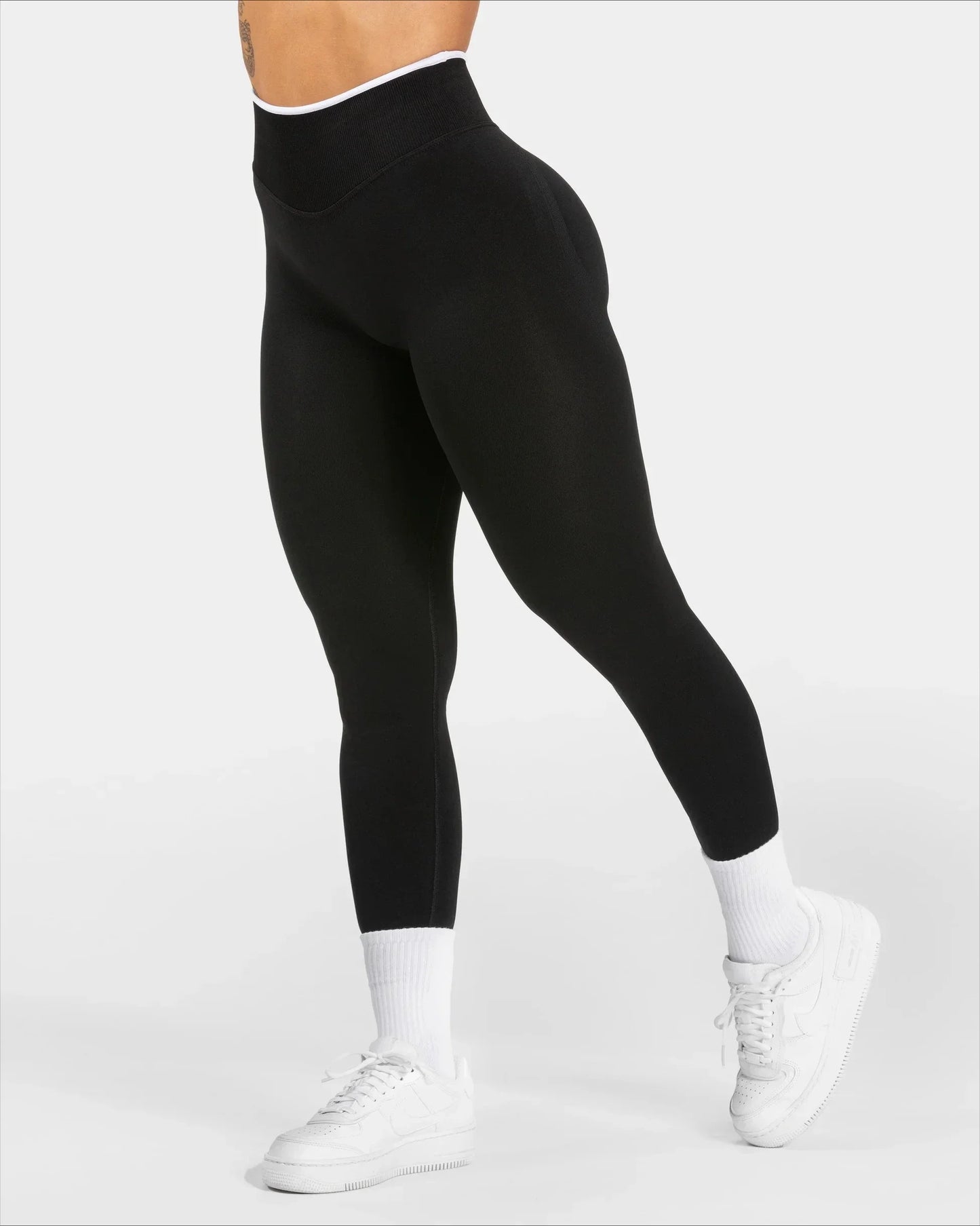 15.. Fitness Women Sport Royal