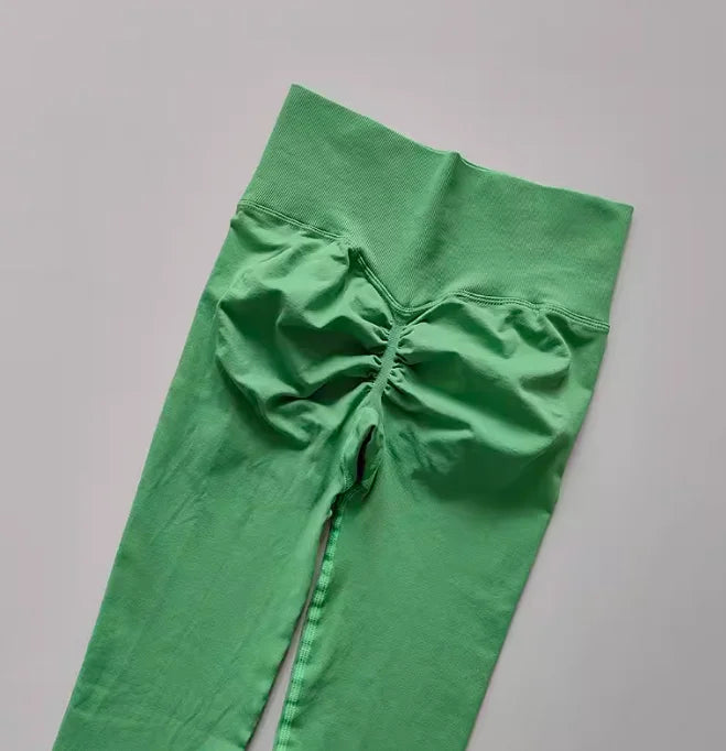 6.. L'Essentiel Velours
