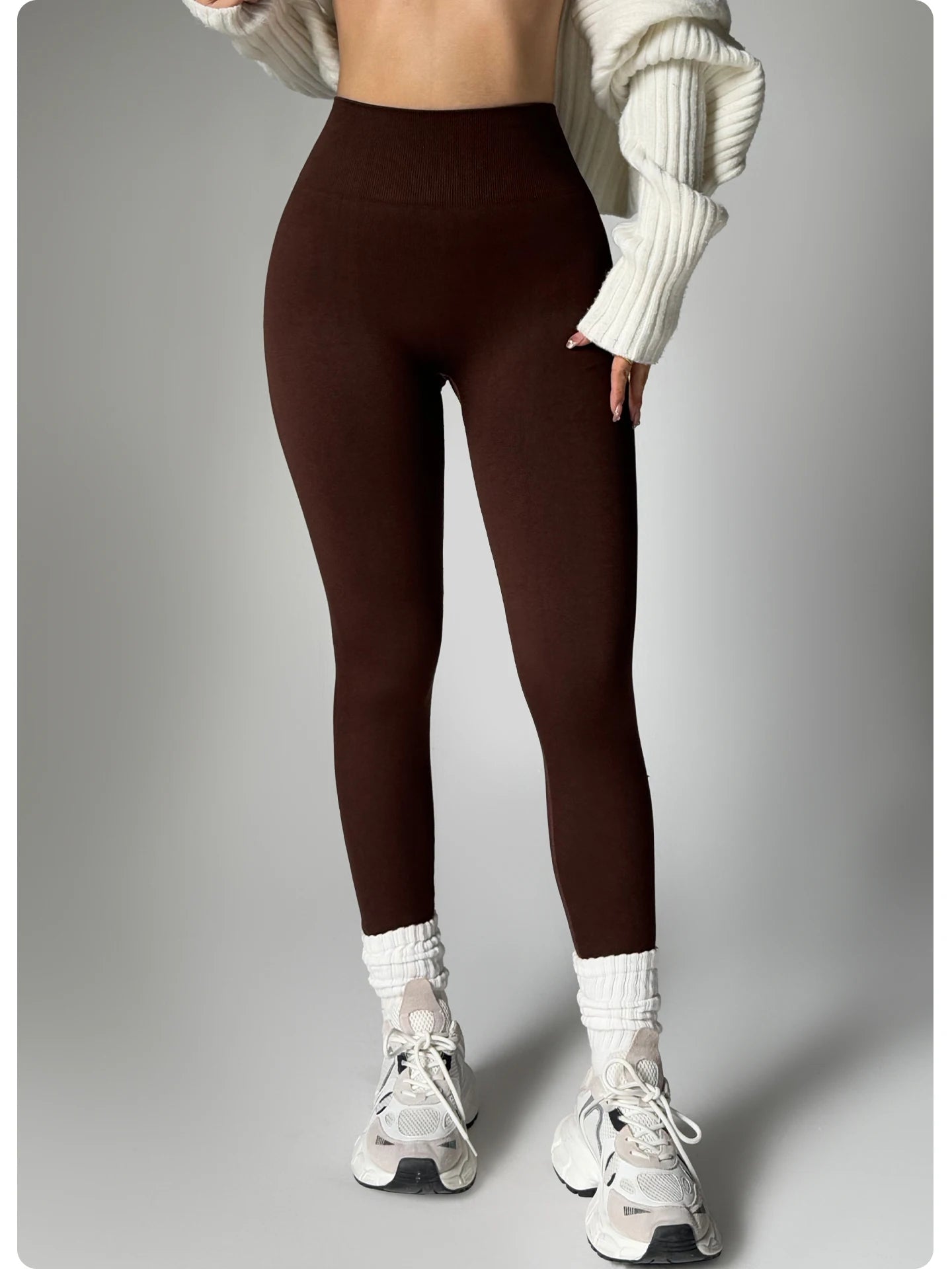 11 - Le Luxe Thermique (Women's Fleece Lined)
