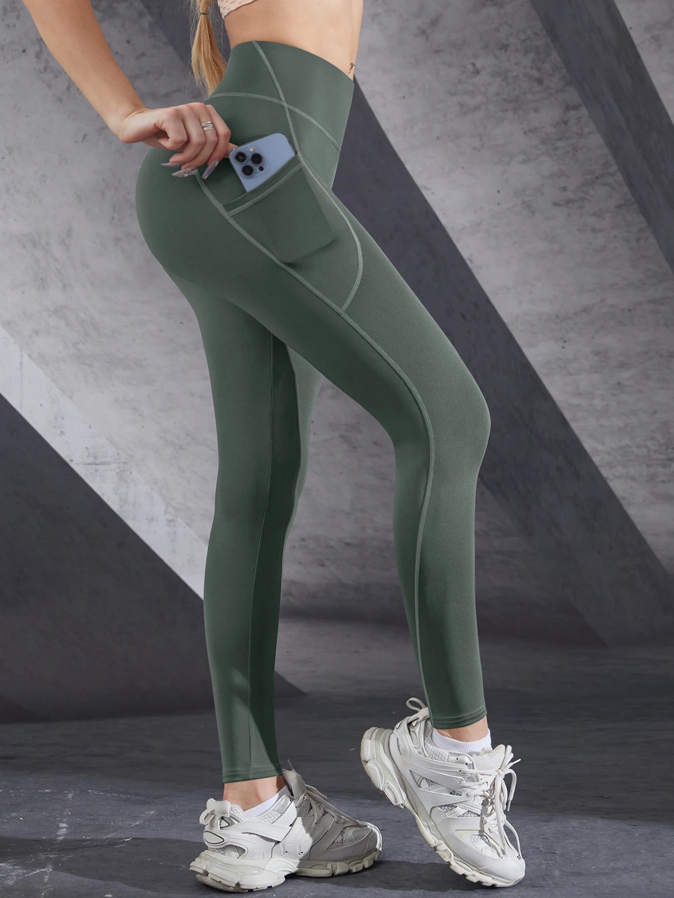 3. Jupe-Short Performance Active