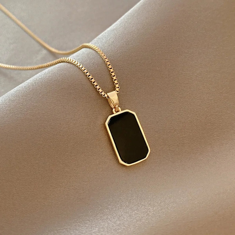 Collier "ÉMAIL NOIR"