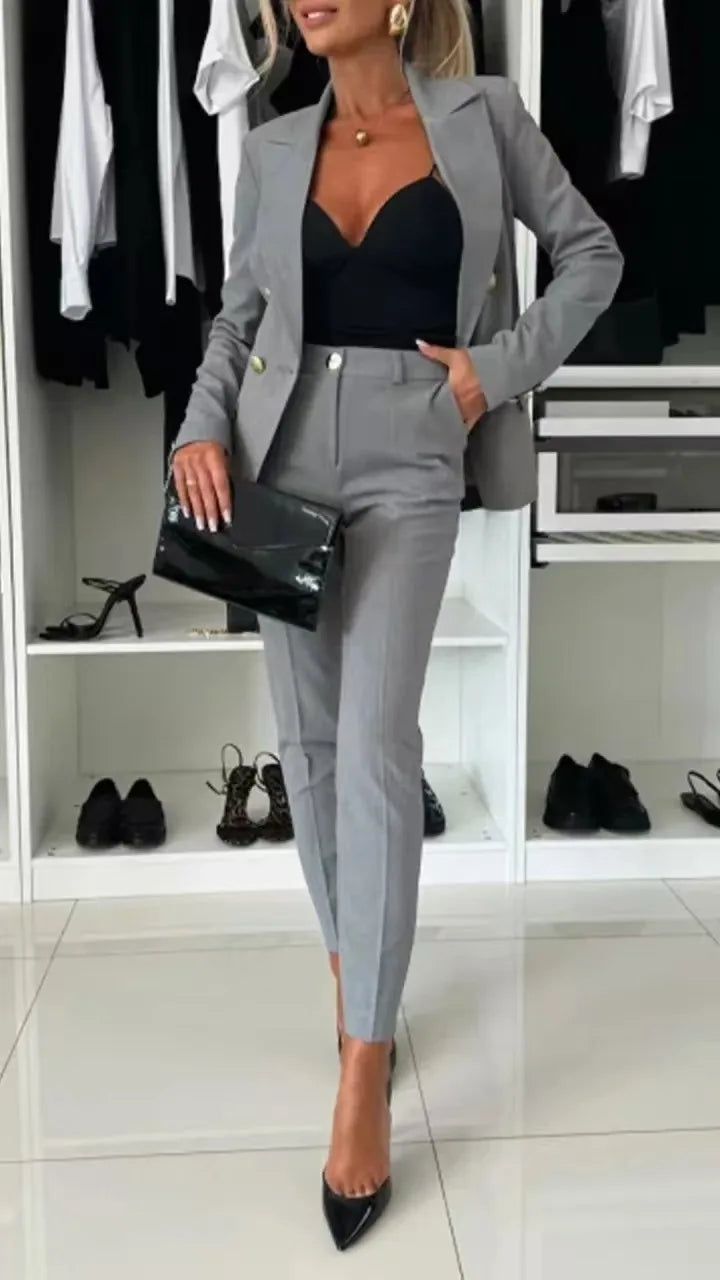 Tailleur Croisé Executive