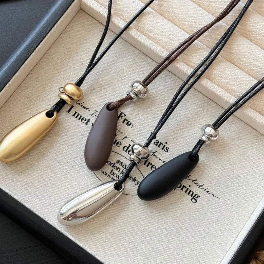 Collier "L'ESSENTIEL"
