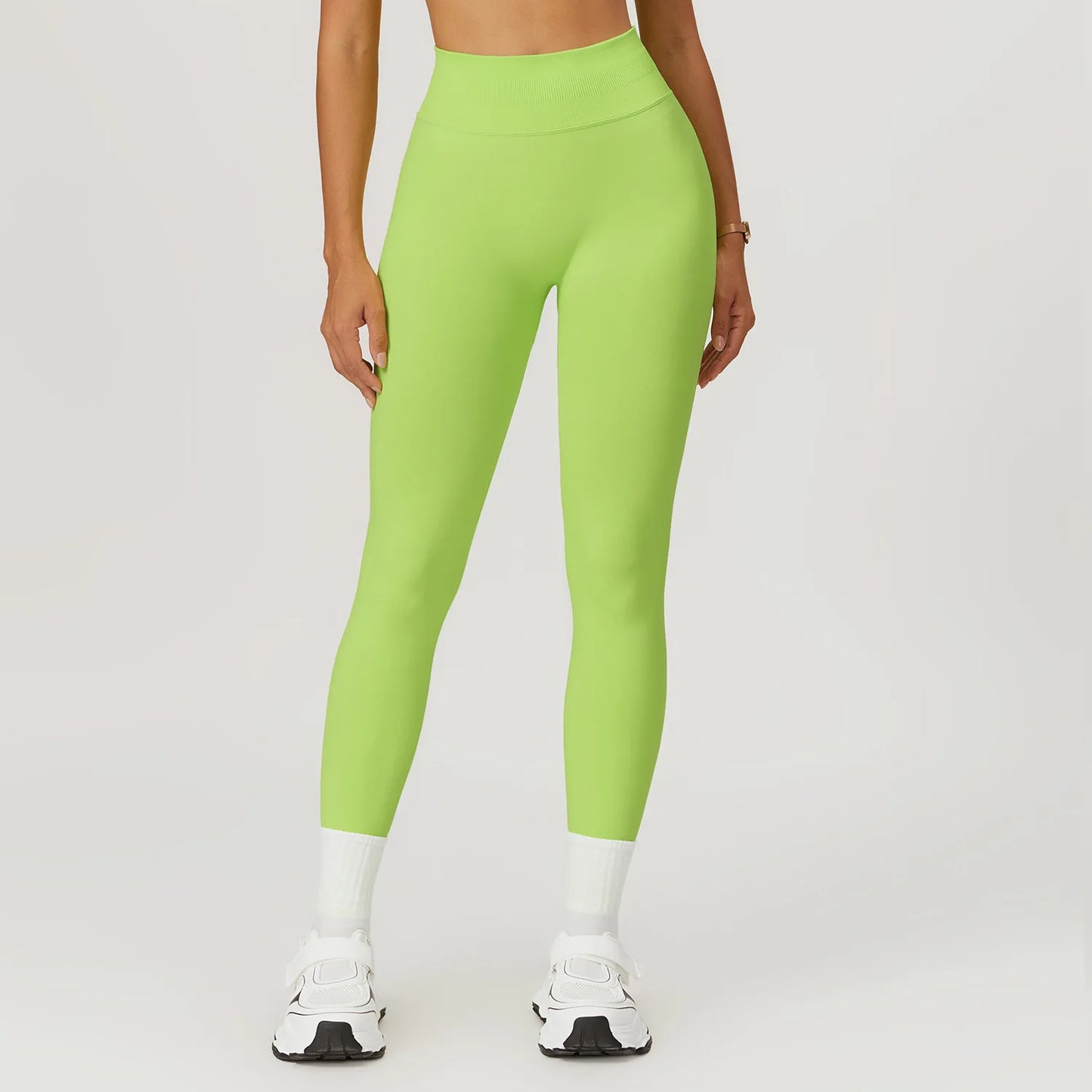 19.. Women's Seamless Sport Pearl