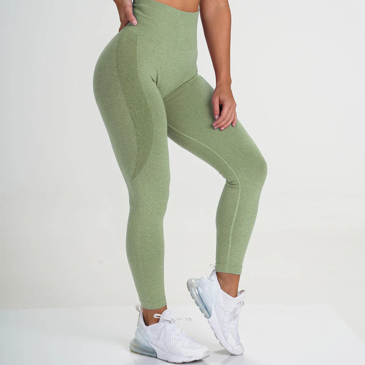 20.. Seamless Sport Yoga Sun