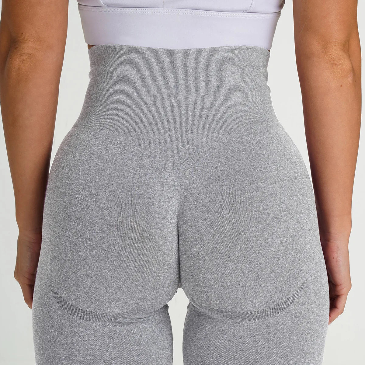 20.. Seamless Sport Yoga Sun