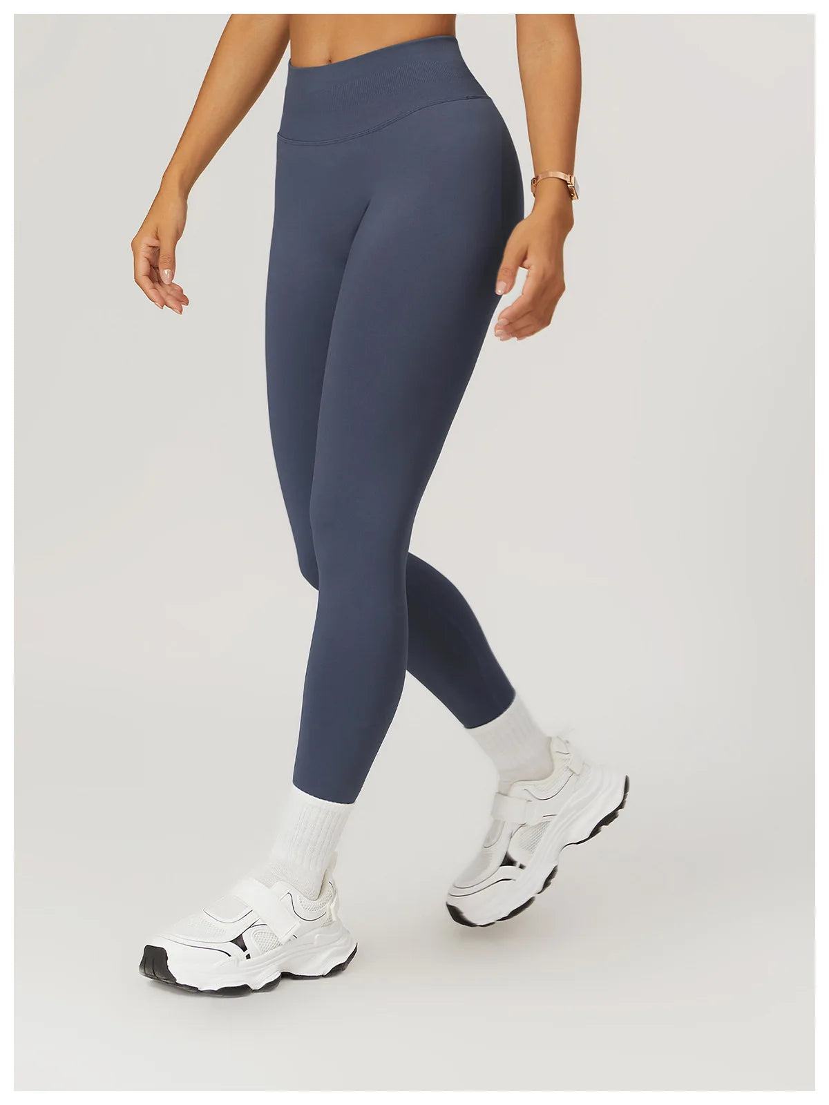 19.. Women's Seamless Sport Pearl