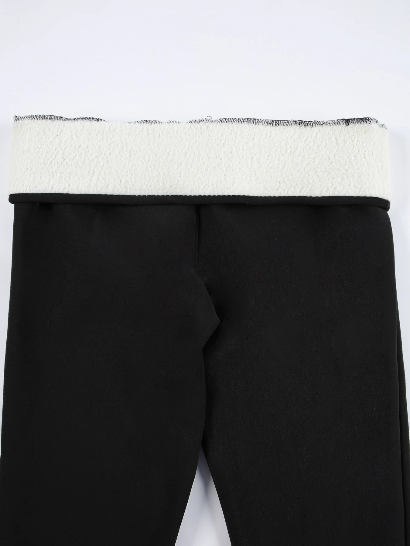 6 - L’Essentiel "Zen Flow" (Seamless Knit)