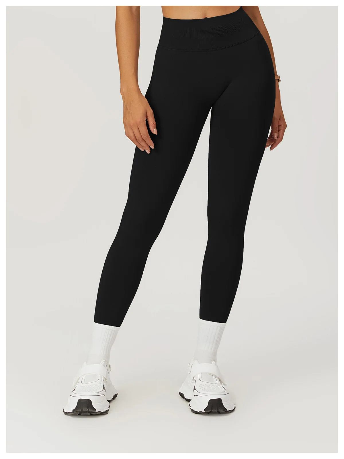 19.. Women's Seamless Sport Pearl